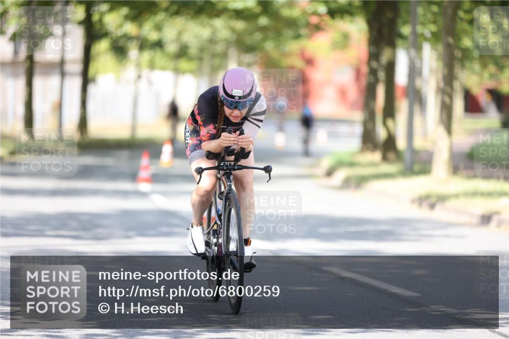 11.08.2024 - GEWOBA Citytriathlon Bremen H.Heesch http://msf.ph/oto/6800259 11.08.2024 11:59:12 Laufen  meine-sportfotos.de