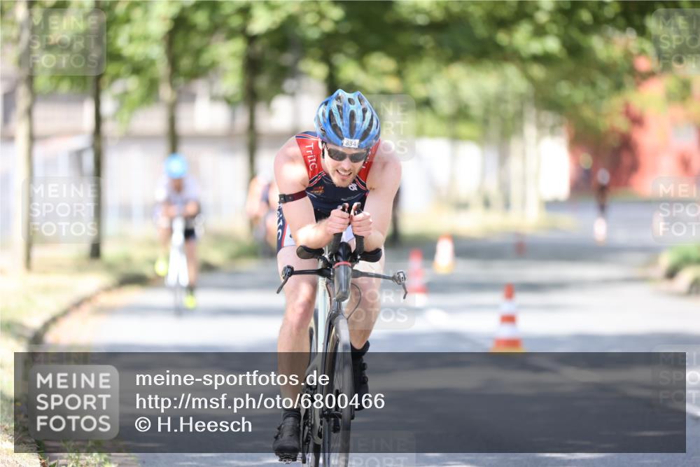 11.08.2024 - GEWOBA Citytriathlon Bremen H.Heesch http://msf.ph/oto/6800466 11.08.2024 11:59:29 Laufen  meine-sportfotos.de