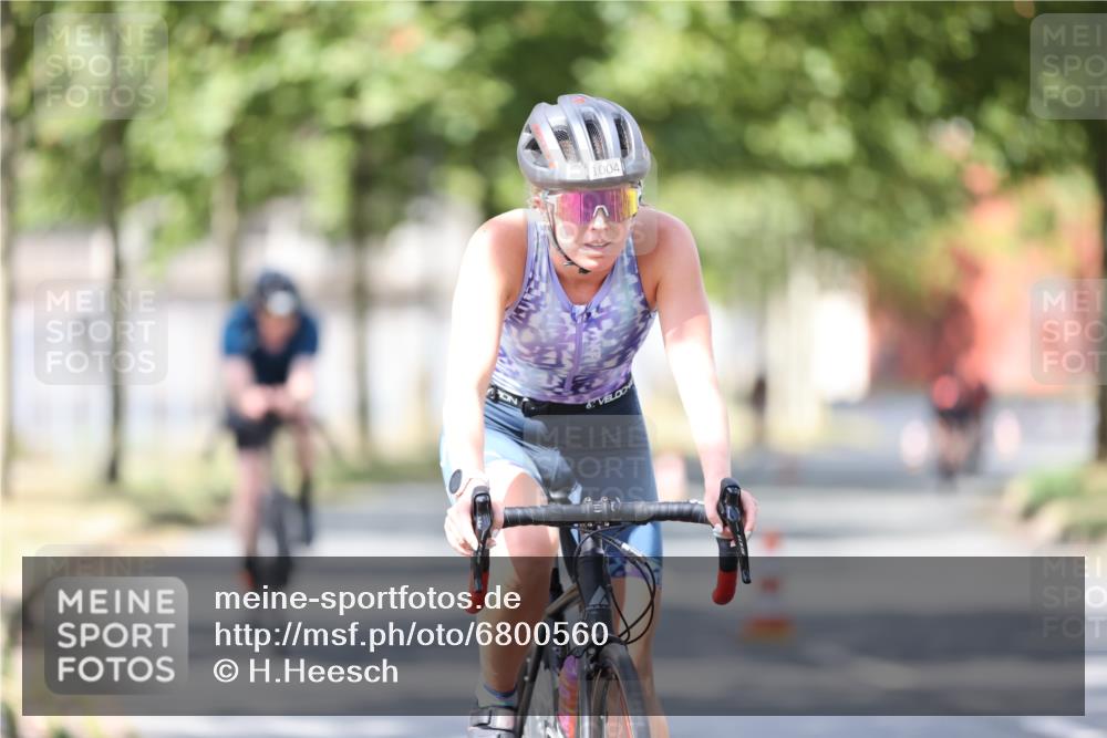 11.08.2024 - GEWOBA Citytriathlon Bremen H.Heesch http://msf.ph/oto/6800560 11.08.2024 11:59:34 Laufen  meine-sportfotos.de