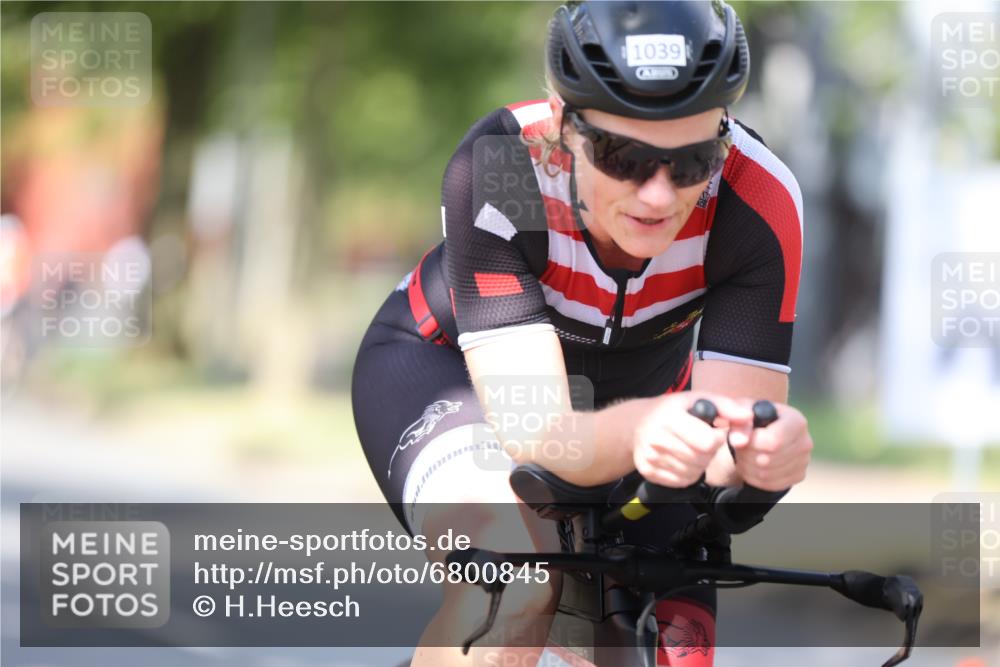 11.08.2024 - GEWOBA Citytriathlon Bremen H.Heesch http://msf.ph/oto/6800845 11.08.2024 12:00:17 Laufen  meine-sportfotos.de