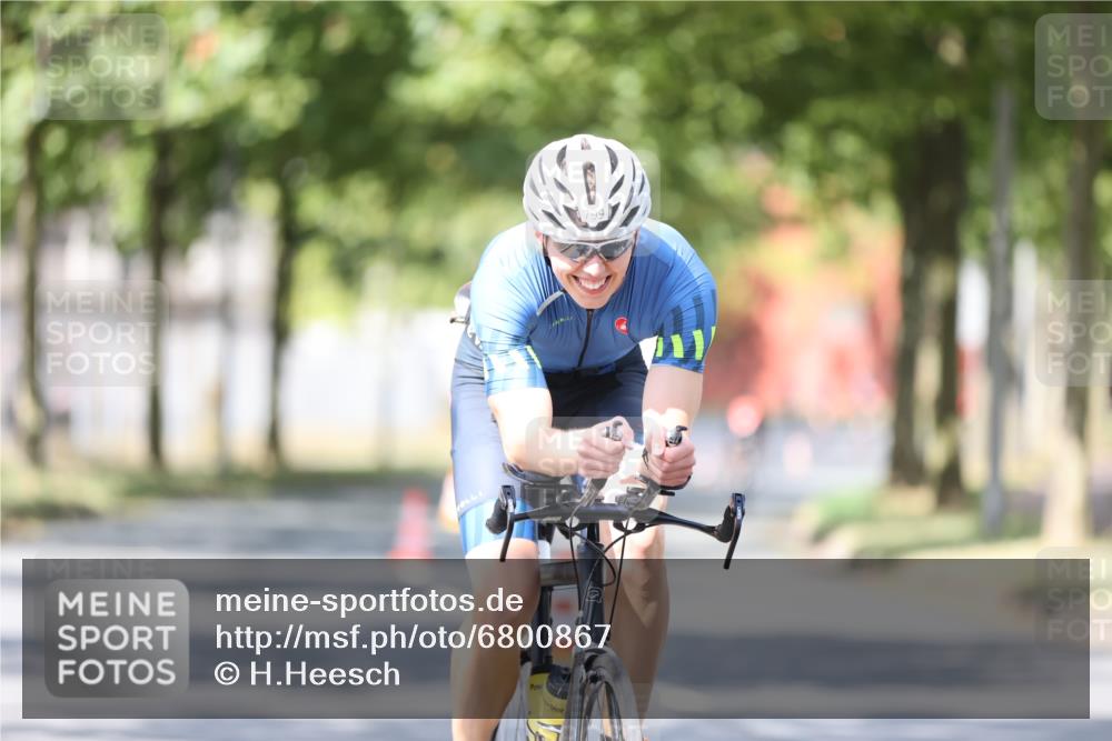 11.08.2024 - GEWOBA Citytriathlon Bremen H.Heesch http://msf.ph/oto/6800867 11.08.2024 12:00:26 Laufen  meine-sportfotos.de