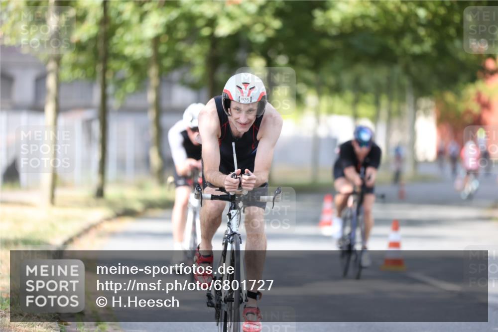 11.08.2024 - GEWOBA Citytriathlon Bremen H.Heesch http://msf.ph/oto/6801727 11.08.2024 12:02:22 Laufen  meine-sportfotos.de