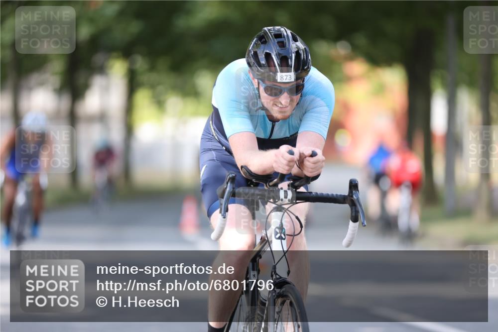 11.08.2024 - GEWOBA Citytriathlon Bremen H.Heesch http://msf.ph/oto/6801796 11.08.2024 12:02:32 Laufen  meine-sportfotos.de