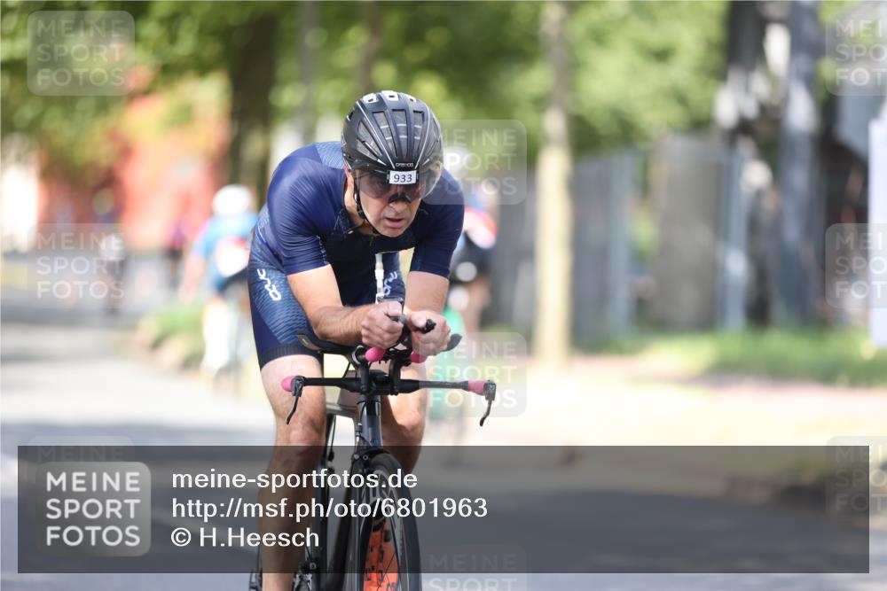 11.08.2024 - GEWOBA Citytriathlon Bremen H.Heesch http://msf.ph/oto/6801963 11.08.2024 12:02:53 Laufen  meine-sportfotos.de