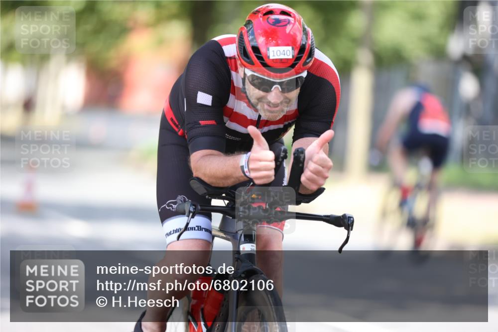 11.08.2024 - GEWOBA Citytriathlon Bremen H.Heesch http://msf.ph/oto/6802106 11.08.2024 12:03:17 Laufen  meine-sportfotos.de
