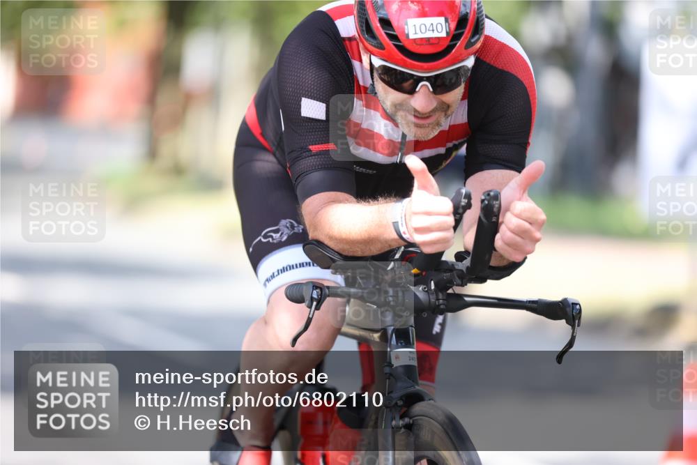 11.08.2024 - GEWOBA Citytriathlon Bremen H.Heesch http://msf.ph/oto/6802110 11.08.2024 12:03:17 Laufen  meine-sportfotos.de