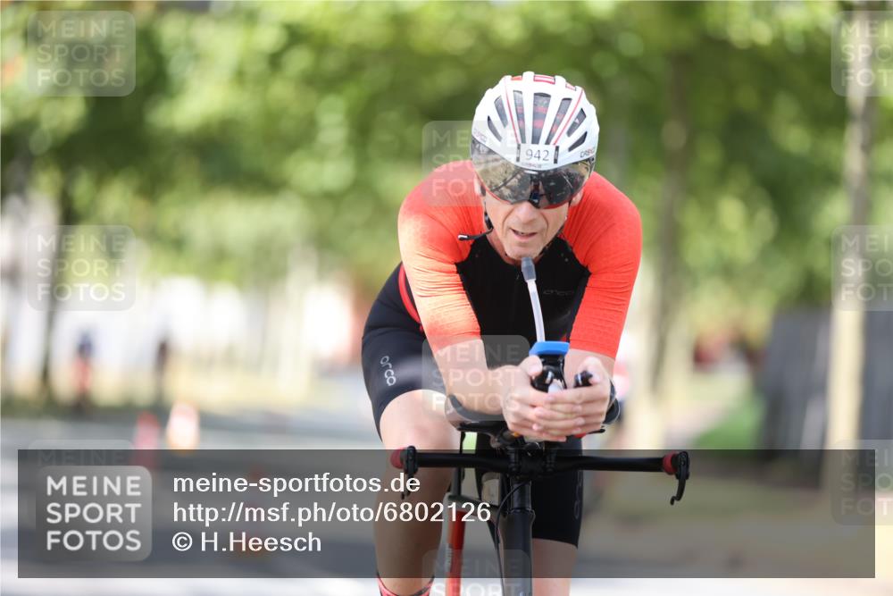 11.08.2024 - GEWOBA Citytriathlon Bremen H.Heesch http://msf.ph/oto/6802126 11.08.2024 12:03:18 Laufen  meine-sportfotos.de