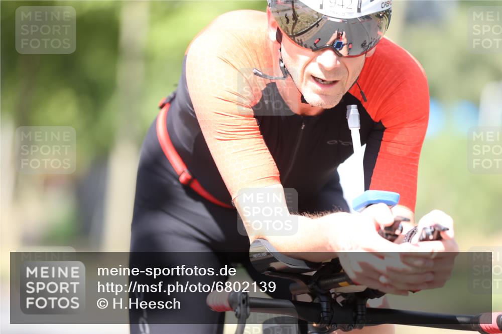 11.08.2024 - GEWOBA Citytriathlon Bremen H.Heesch http://msf.ph/oto/6802139 11.08.2024 12:03:18 Laufen  meine-sportfotos.de