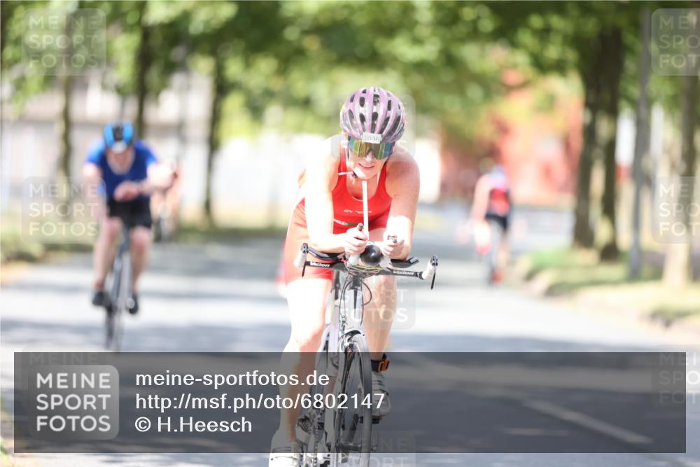 11.08.2024 - GEWOBA Citytriathlon Bremen H.Heesch http://msf.ph/oto/6802147 11.08.2024 12:03:20 Laufen  meine-sportfotos.de