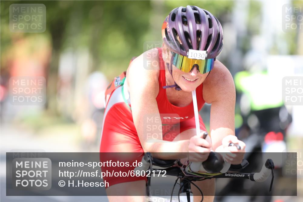 11.08.2024 - GEWOBA Citytriathlon Bremen H.Heesch http://msf.ph/oto/6802172 11.08.2024 12:03:21 Laufen  meine-sportfotos.de