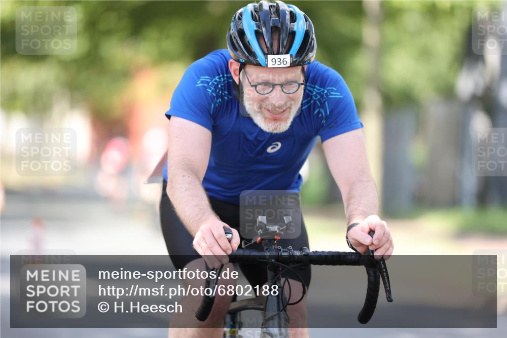 11.08.2024 - GEWOBA Citytriathlon Bremen H.Heesch http://msf.ph/oto/6802188 11.08.2024 12:03:22 Laufen  meine-sportfotos.de