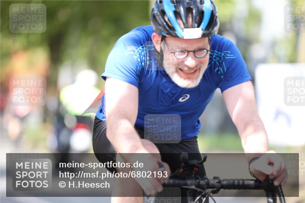 11.08.2024 - GEWOBA Citytriathlon Bremen H.Heesch http://msf.ph/oto/6802193 11.08.2024 12:03:22 Laufen  meine-sportfotos.de