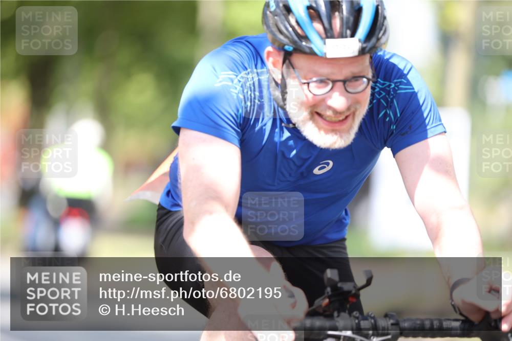 11.08.2024 - GEWOBA Citytriathlon Bremen H.Heesch http://msf.ph/oto/6802195 11.08.2024 12:03:22 Laufen  meine-sportfotos.de