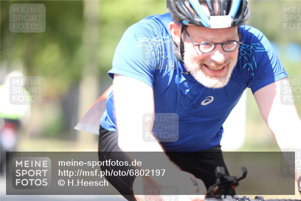 11.08.2024 - GEWOBA Citytriathlon Bremen H.Heesch http://msf.ph/oto/6802197 11.08.2024 12:03:22 Laufen  meine-sportfotos.de