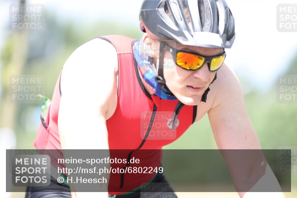 11.08.2024 - GEWOBA Citytriathlon Bremen H.Heesch http://msf.ph/oto/6802249 11.08.2024 12:03:26 Laufen  meine-sportfotos.de