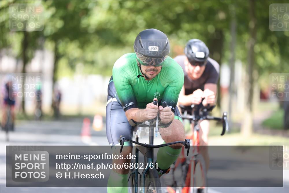 11.08.2024 - GEWOBA Citytriathlon Bremen H.Heesch http://msf.ph/oto/6802761 11.08.2024 12:04:18 Laufen  meine-sportfotos.de