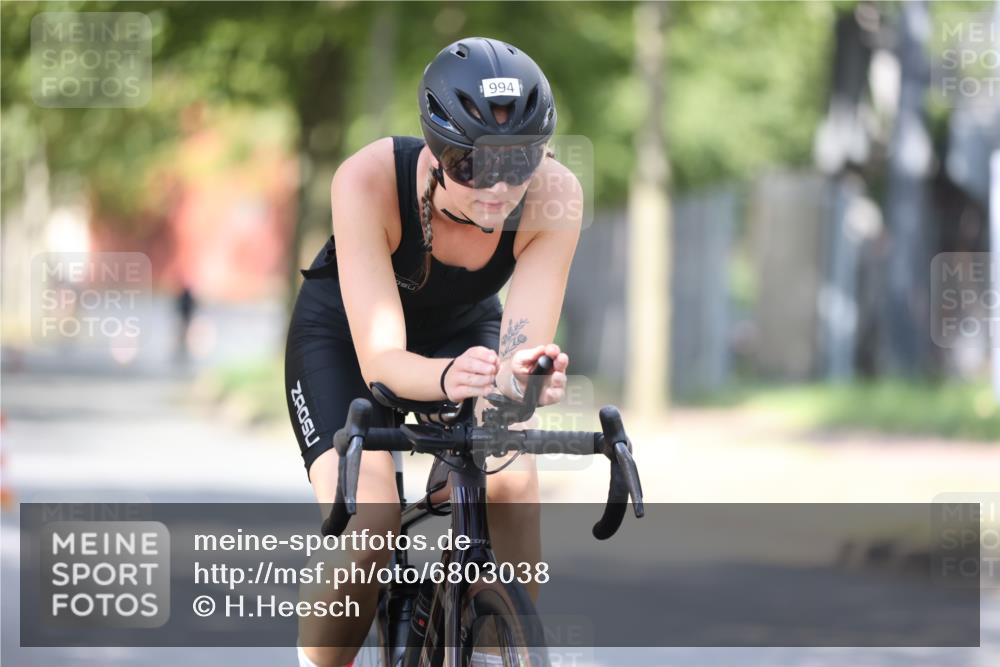 11.08.2024 - GEWOBA Citytriathlon Bremen H.Heesch http://msf.ph/oto/6803038 11.08.2024 12:04:47 Laufen  meine-sportfotos.de