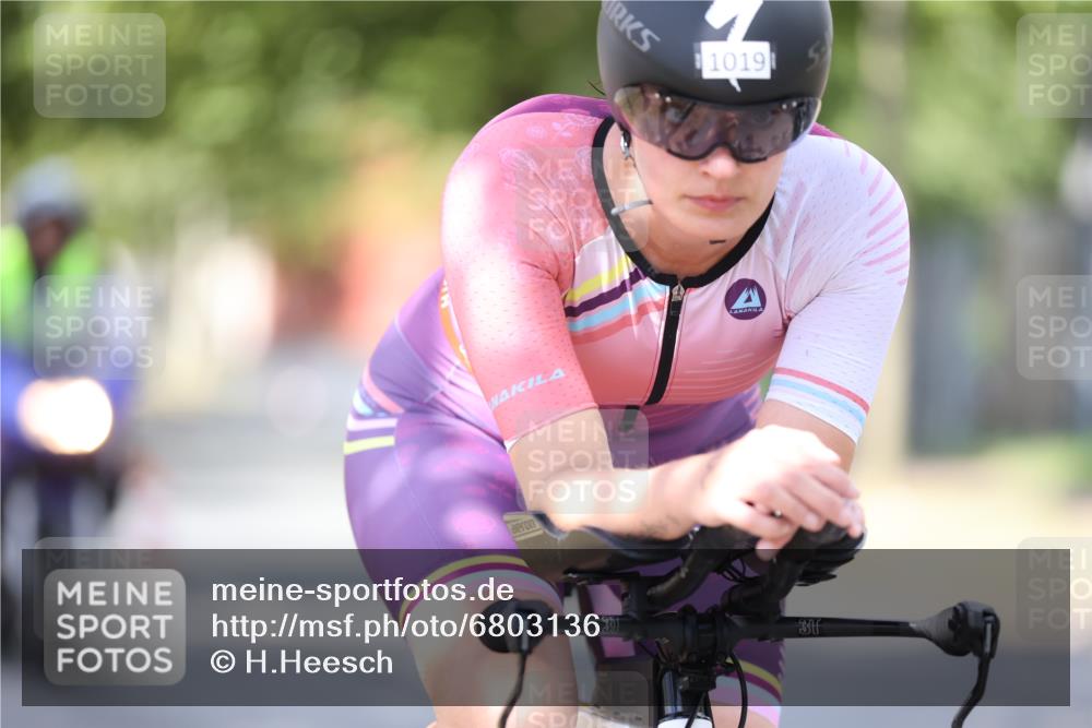 11.08.2024 - GEWOBA Citytriathlon Bremen H.Heesch http://msf.ph/oto/6803136 11.08.2024 12:05:04 Laufen  meine-sportfotos.de