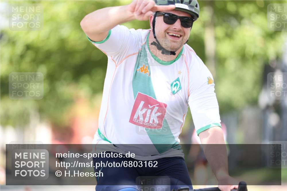 11.08.2024 - GEWOBA Citytriathlon Bremen H.Heesch http://msf.ph/oto/6803162 11.08.2024 12:05:13 Laufen  meine-sportfotos.de