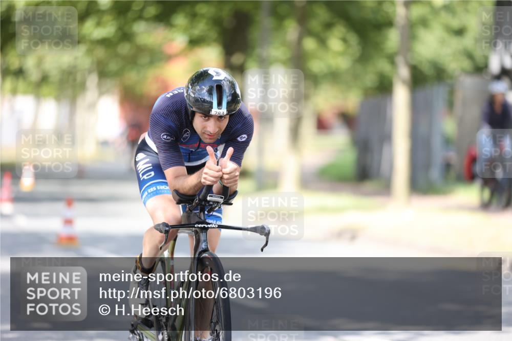 11.08.2024 - GEWOBA Citytriathlon Bremen H.Heesch http://msf.ph/oto/6803196 11.08.2024 12:05:20 Laufen  meine-sportfotos.de
