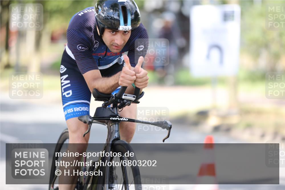 11.08.2024 - GEWOBA Citytriathlon Bremen H.Heesch http://msf.ph/oto/6803202 11.08.2024 12:05:21 Laufen  meine-sportfotos.de