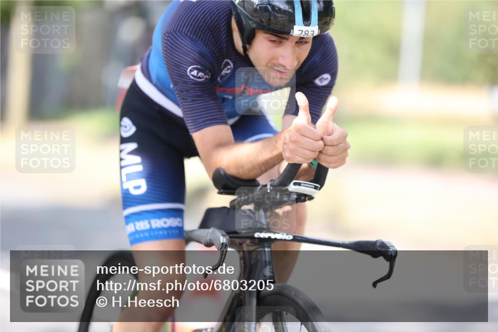 11.08.2024 - GEWOBA Citytriathlon Bremen H.Heesch http://msf.ph/oto/6803205 11.08.2024 12:05:21 Laufen  meine-sportfotos.de