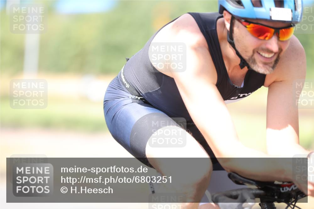 11.08.2024 - GEWOBA Citytriathlon Bremen H.Heesch http://msf.ph/oto/6803251 11.08.2024 12:05:38 Laufen  meine-sportfotos.de