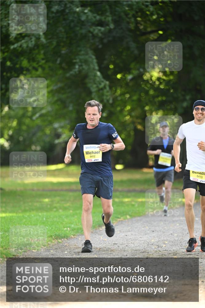 25.08.2024 - 20. Blankeneser Heldenlauf Dr. Thomas Lammeyer http://msf.ph/oto/6806142 25.08.2024 10:10:47 Laufen 6412, 6410 meine-sportfotos.de