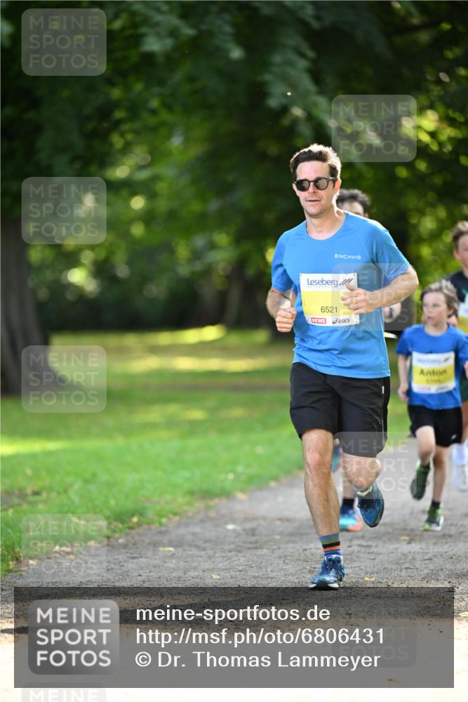 25.08.2024 - 20. Blankeneser Heldenlauf Dr. Thomas Lammeyer http://msf.ph/oto/6806431 25.08.2024 10:13:03 Laufen 6521 meine-sportfotos.de