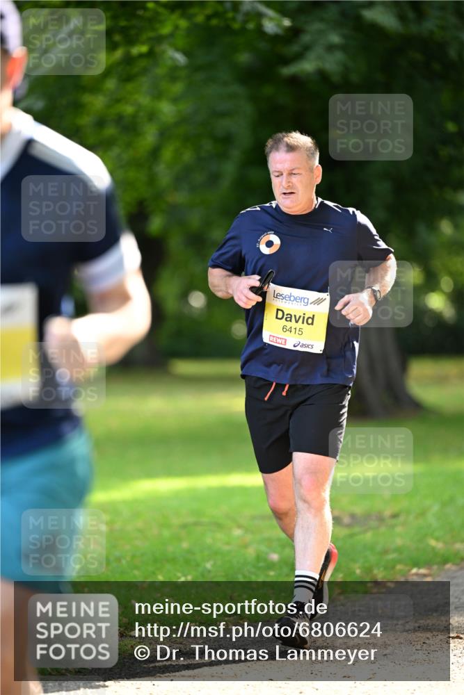 25.08.2024 - 20. Blankeneser Heldenlauf Dr. Thomas Lammeyer http://msf.ph/oto/6806624 25.08.2024 10:14:01 Laufen 6415 meine-sportfotos.de