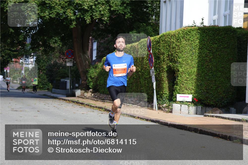 25.08.2024 - 20. Blankeneser Heldenlauf Strokosch-Dieckow http://msf.ph/oto/6814115 25.08.2024 09:35:54 Ziel 174, 210 meine-sportfotos.de