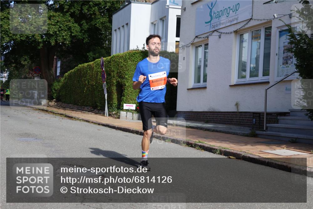 25.08.2024 - 20. Blankeneser Heldenlauf Strokosch-Dieckow http://msf.ph/oto/6814126 25.08.2024 09:35:55 Ziel 174, 210 meine-sportfotos.de