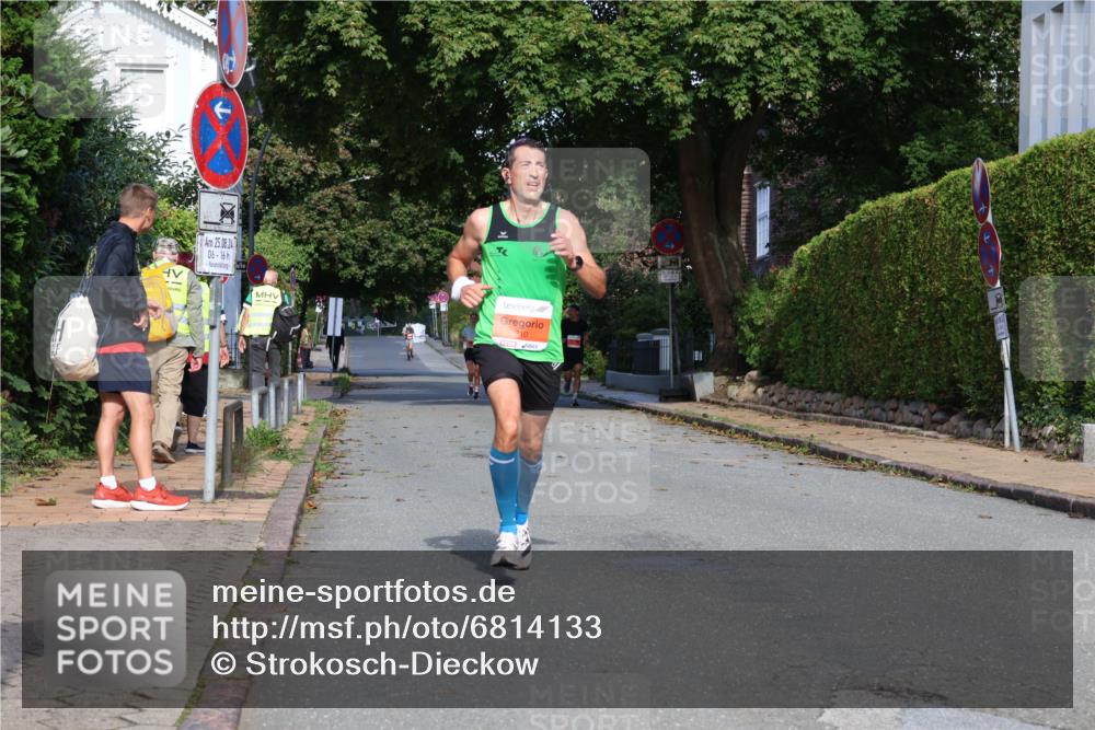 25.08.2024 - 20. Blankeneser Heldenlauf Strokosch-Dieckow http://msf.ph/oto/6814133 25.08.2024 09:35:58 Ziel 174, 210, 214, 215 meine-sportfotos.de