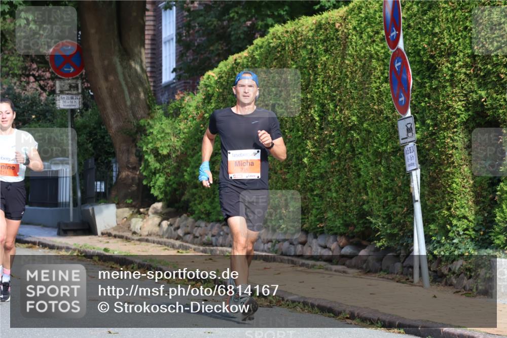 25.08.2024 - 20. Blankeneser Heldenlauf Strokosch-Dieckow http://msf.ph/oto/6814167 25.08.2024 09:36:05 Ziel 214, 215 meine-sportfotos.de