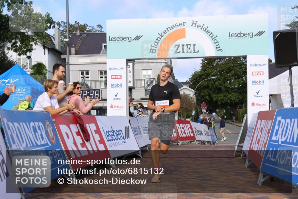 25.08.2024 - 20. Blankeneser Heldenlauf Strokosch-Dieckow http://msf.ph/oto/6815132 25.08.2024 09:33:09 Ziel 182 meine-sportfotos.de