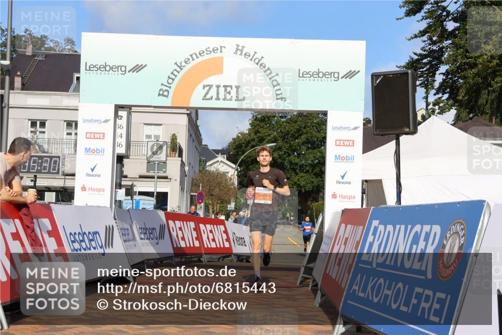 25.08.2024 - 20. Blankeneser Heldenlauf Strokosch-Dieckow http://msf.ph/oto/6815443 25.08.2024 09:36:03 Ziel 236 meine-sportfotos.de
