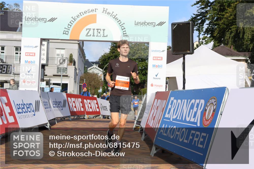 25.08.2024 - 20. Blankeneser Heldenlauf Strokosch-Dieckow http://msf.ph/oto/6815475 25.08.2024 09:36:05 Ziel 174, 236 meine-sportfotos.de