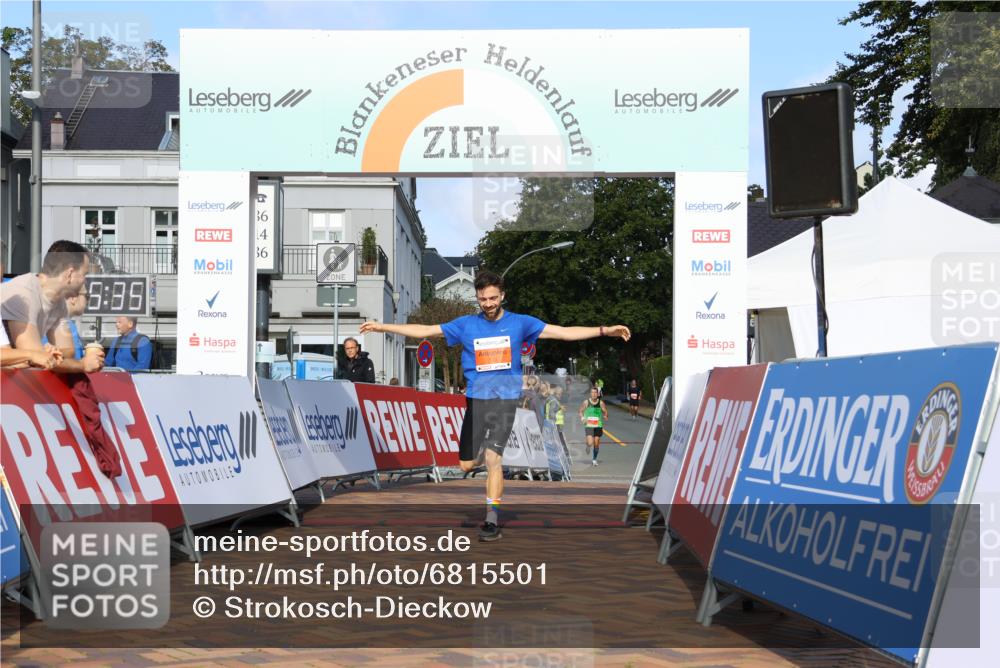 25.08.2024 - 20. Blankeneser Heldenlauf Strokosch-Dieckow http://msf.ph/oto/6815501 25.08.2024 09:36:09 Ziel 174, 236 meine-sportfotos.de
