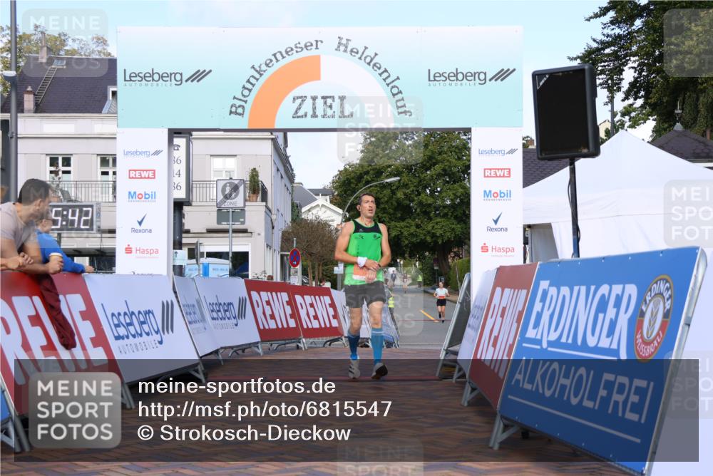 25.08.2024 - 20. Blankeneser Heldenlauf Strokosch-Dieckow http://msf.ph/oto/6815547 25.08.2024 09:36:16 Ziel 174, 210 meine-sportfotos.de