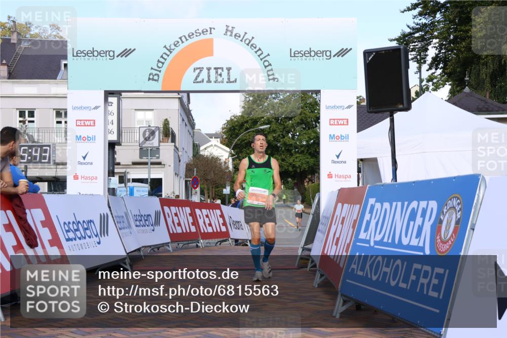 25.08.2024 - 20. Blankeneser Heldenlauf Strokosch-Dieckow http://msf.ph/oto/6815563 25.08.2024 09:36:17 Ziel 174, 210 meine-sportfotos.de