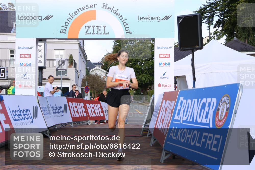 25.08.2024 - 20. Blankeneser Heldenlauf Strokosch-Dieckow http://msf.ph/oto/6816422 25.08.2024 09:39:39 Ziel 156, 265 meine-sportfotos.de