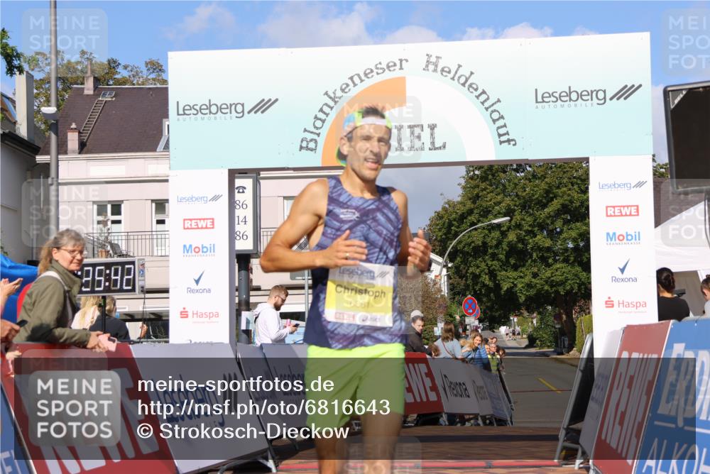 25.08.2024 - 20. Blankeneser Heldenlauf Strokosch-Dieckow http://msf.ph/oto/6816643 25.08.2024 10:11:00 Ziel 6361 meine-sportfotos.de
