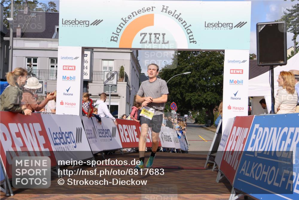 25.08.2024 - 20. Blankeneser Heldenlauf Strokosch-Dieckow http://msf.ph/oto/6817683 25.08.2024 10:16:29 Ziel 6399 meine-sportfotos.de