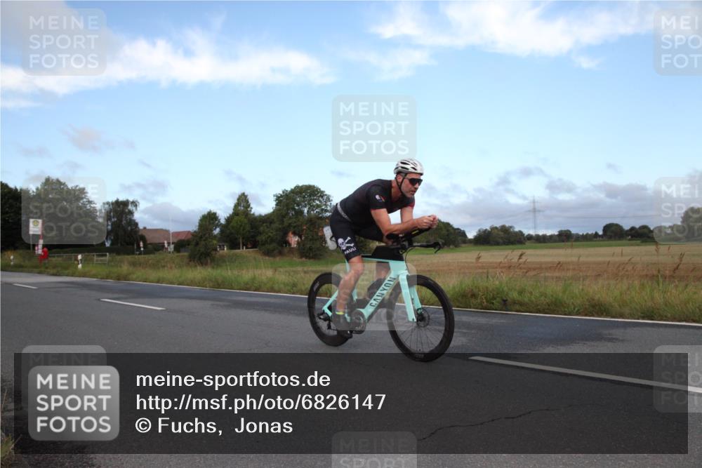25.08.2024 - Elbe Triathlon Hamburg Fuchs,  Jonas http://msf.ph/oto/6826147 25.08.2024 08:40:30 Radfahren 95 meine-sportfotos.de