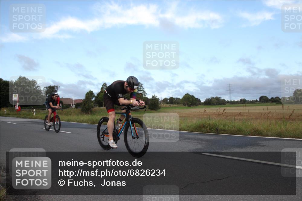 25.08.2024 - Elbe Triathlon Hamburg Fuchs,  Jonas http://msf.ph/oto/6826234 25.08.2024 08:43:14 Radfahren 35, 94, 64, 86, 33 meine-sportfotos.de
