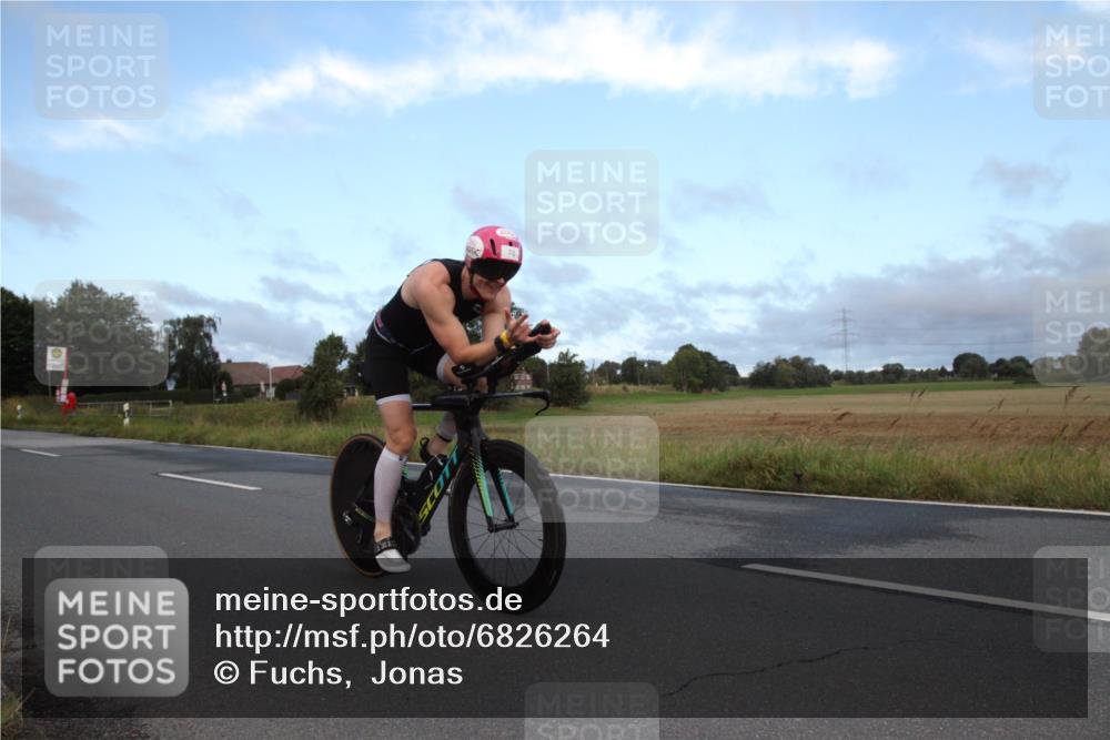 25.08.2024 - Elbe Triathlon Hamburg Fuchs,  Jonas http://msf.ph/oto/6826264 25.08.2024 08:43:53 Radfahren 74, 41 meine-sportfotos.de