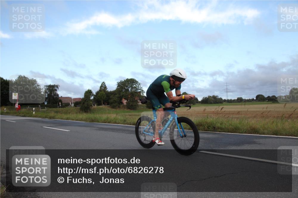 25.08.2024 - Elbe Triathlon Hamburg Fuchs,  Jonas http://msf.ph/oto/6826278 25.08.2024 08:44:25 Radfahren 45, 46 meine-sportfotos.de