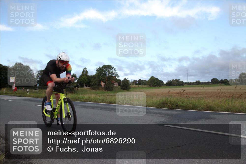 25.08.2024 - Elbe Triathlon Hamburg Fuchs,  Jonas http://msf.ph/oto/6826290 25.08.2024 08:44:40 Radfahren 55, 54, 87 meine-sportfotos.de