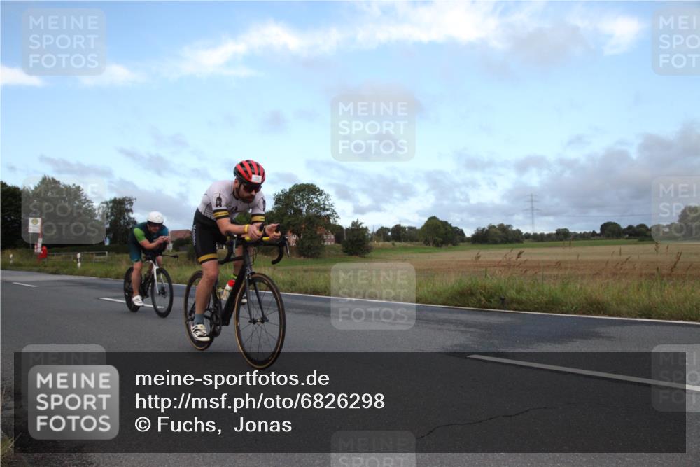 25.08.2024 - Elbe Triathlon Hamburg Fuchs,  Jonas http://msf.ph/oto/6826298 25.08.2024 08:44:50 Radfahren 87, 70, 43 meine-sportfotos.de