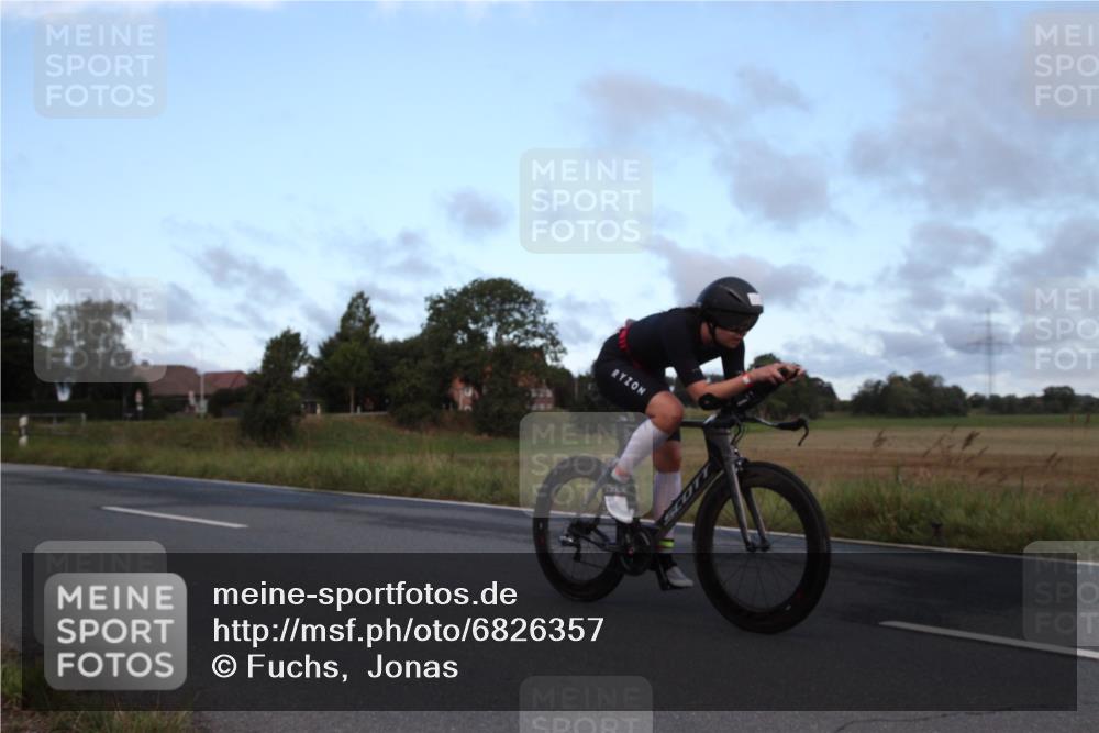 25.08.2024 - Elbe Triathlon Hamburg Fuchs,  Jonas http://msf.ph/oto/6826357 25.08.2024 08:47:45 Radfahren 111, 85 meine-sportfotos.de
